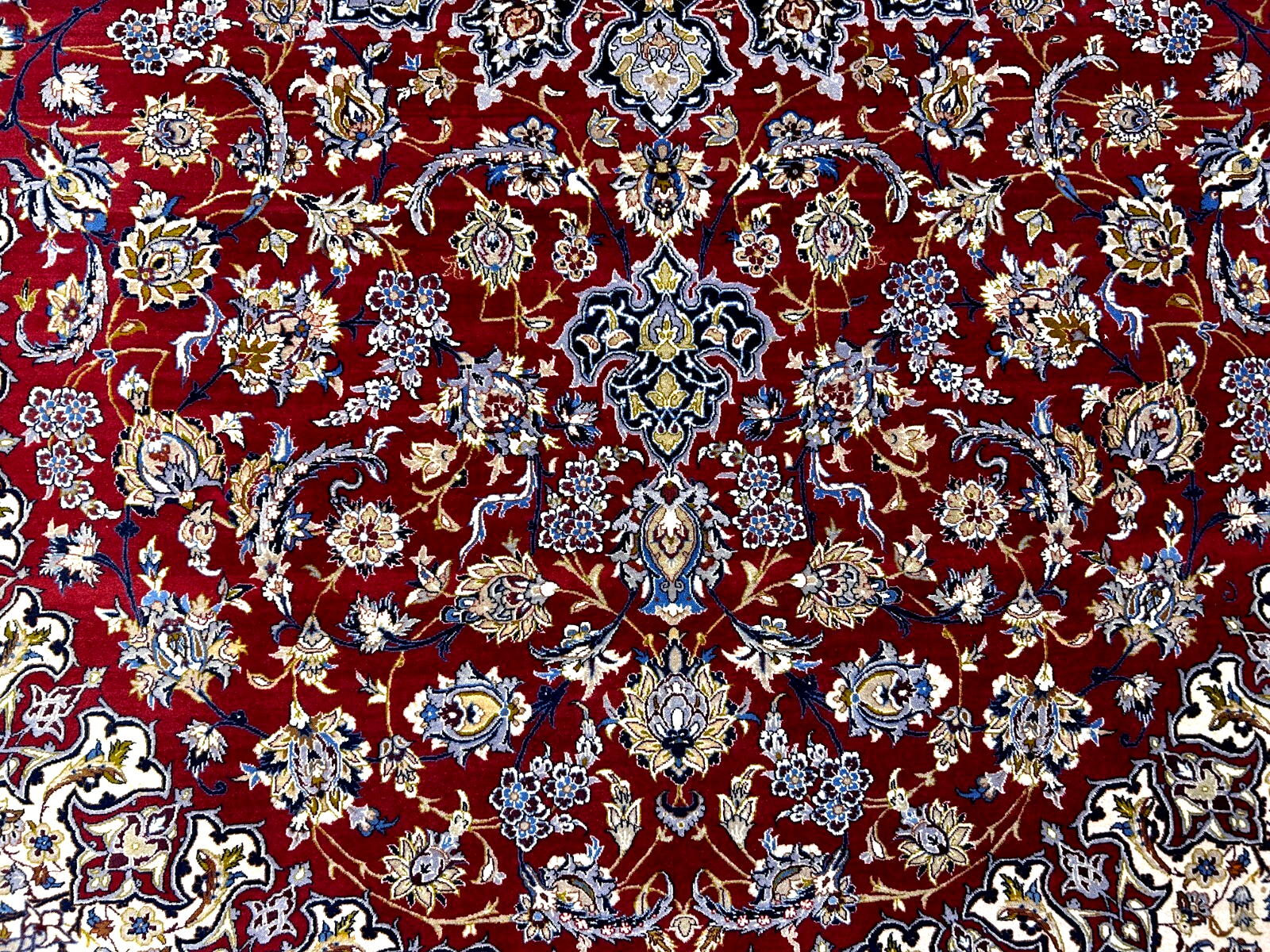 8'1"x11'6" Extra Fine Hand-Knotted Wool & Silk Isfahane Rug