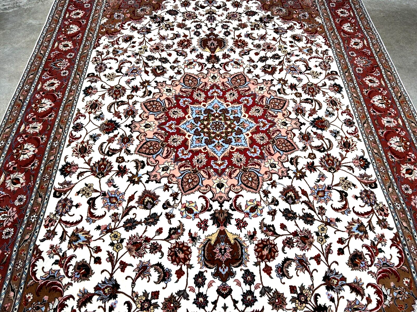 6'7"x10'1" Fine Hand-Knotted Wool & Silk Tabrize Rug - Area Carpet