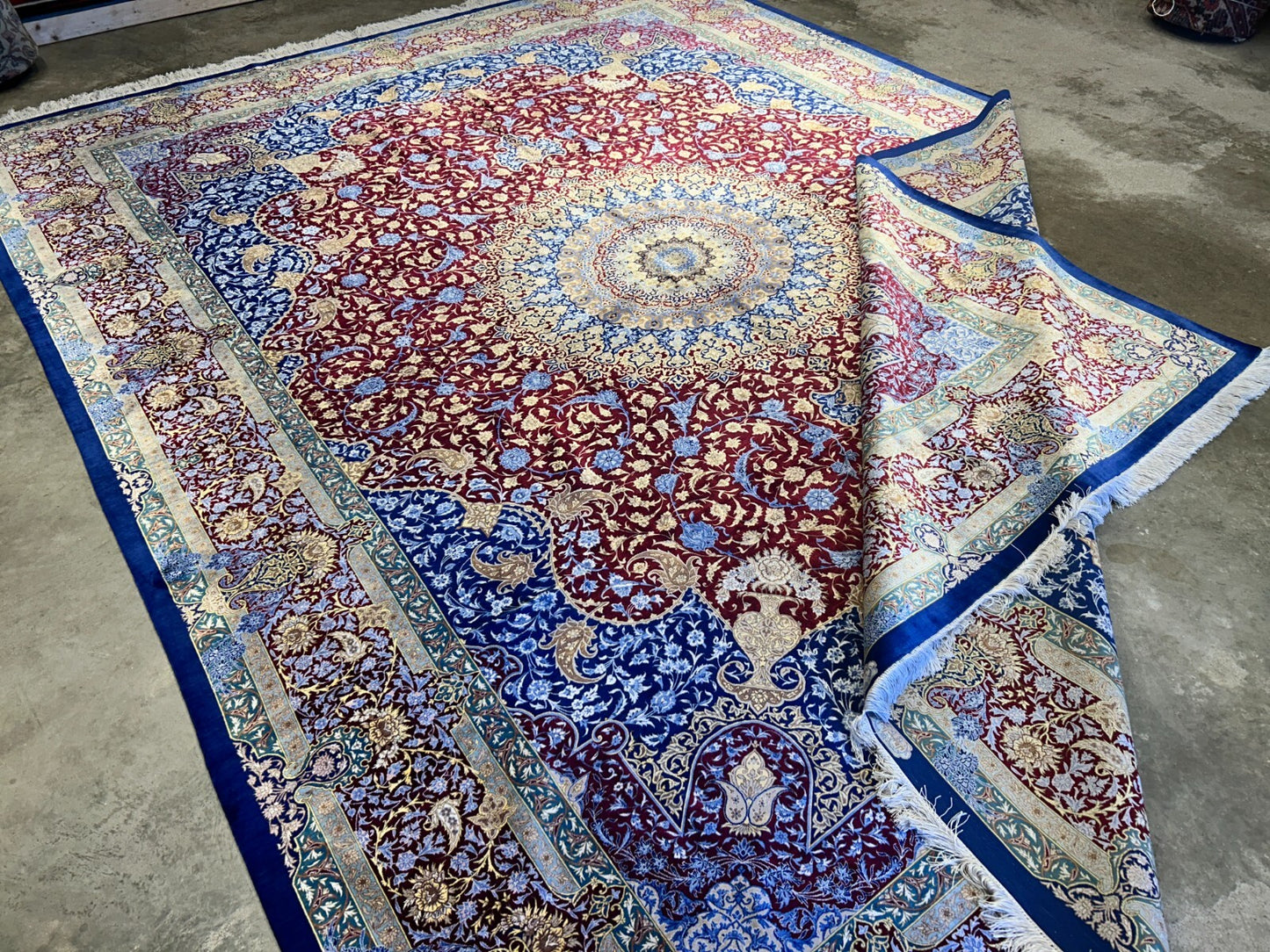 9'7"x12'10" Exquisite Signed Hand-Knotted 100% Silk Qume Rug