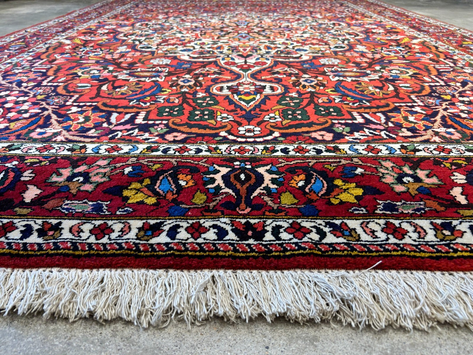 6'11"x9'8" Hand-Knotted 100% Wool Pile Bakhtiarie Carpet - Area Rug