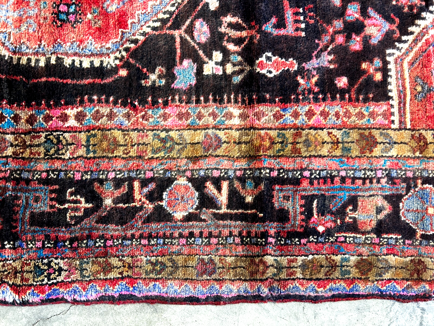 4'10" x 9'7" Hand-Knotted 100% Wool Carpet - Nahavande Area Rug