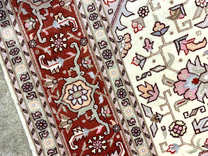 4'10"x6'8" Very Fine Hand-Knotted Wool & Silk Blend Tabrize Carpet - Area Rug