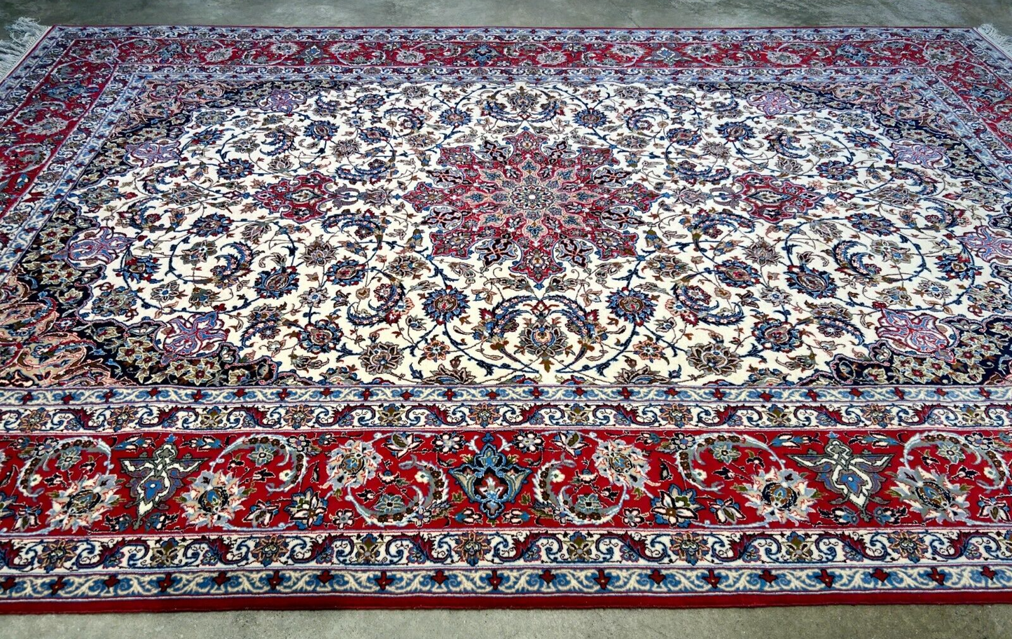 6'9"x10'1" Extra-Fine Hand-Knotted Wool & Silk Blend Isfahane Carpet - Area Rug