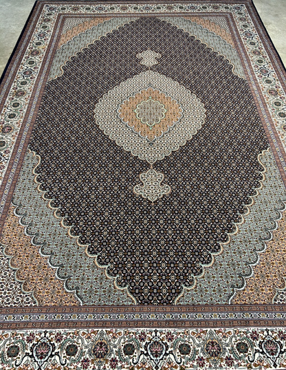 6'8"x10' Fine Hand-Knotted Wool & Silk Oriental Tabrize Rug - Area Carpet