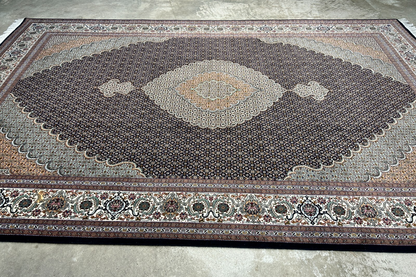 6'8"x10' Fine Hand-Knotted Wool & Silk Oriental Tabrize Rug - Area Carpet