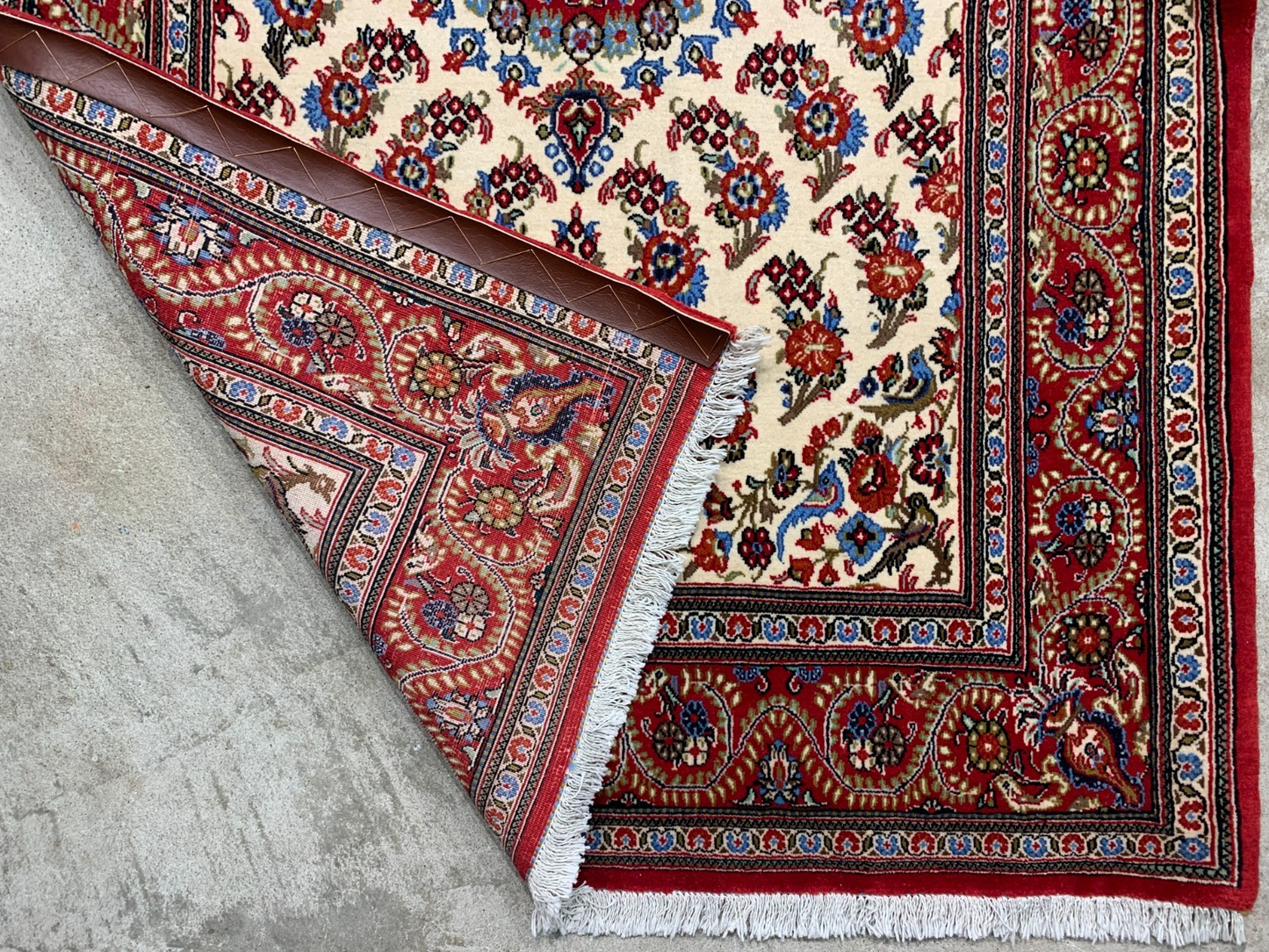 3'3"x5'2'' Hand-Knotted 100% Wool Pile Qume Area Rug