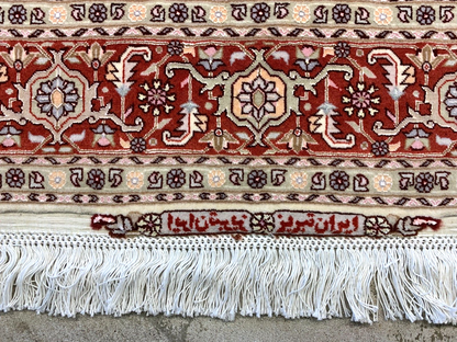 4'10"x6'8" Very Fine Hand-Knotted Wool & Silk Blend Tabrize Carpet - Area Rug