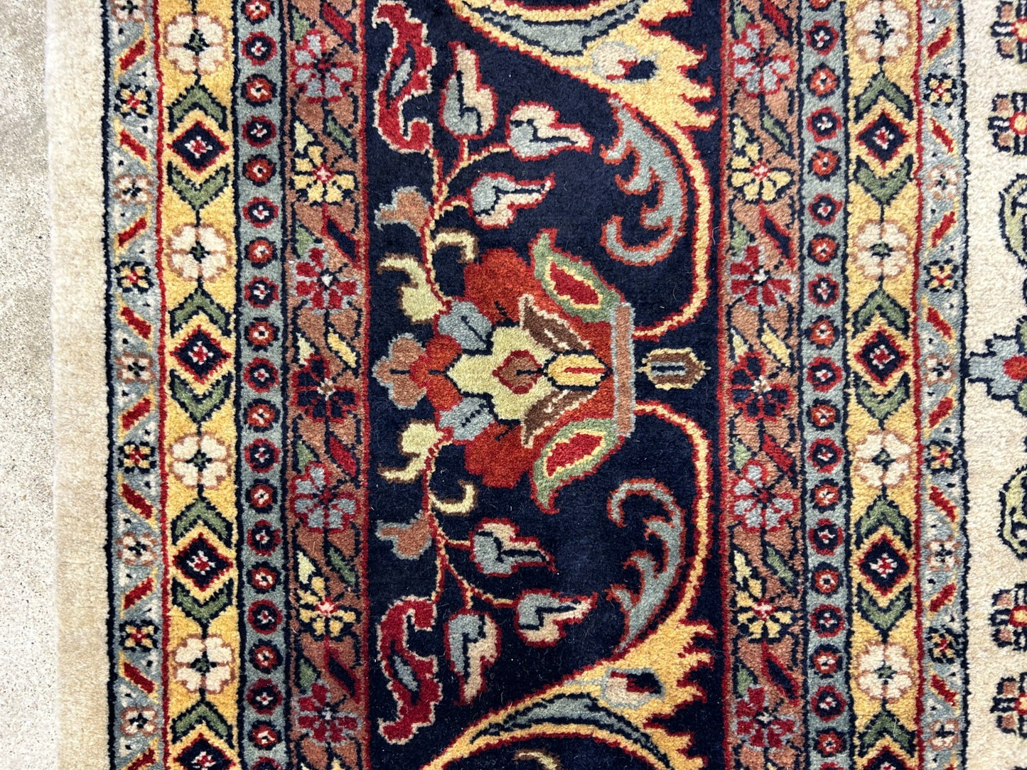 8'8"x11'8" Hand-Knotted 100% Lamb Wool Sarouke Design Carpet - Area Rug