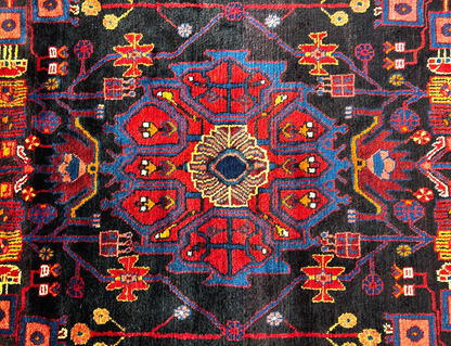 5'3" x 10'3" Hand-Knotted 100% Wool Pile Nahavande Area Rug - Carpet