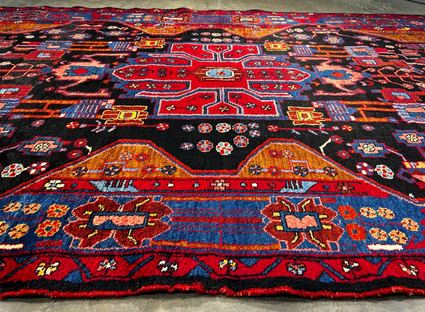 5'4" x 10' Hand-Knotted 100% Wool Pile Hamadane Area Rug