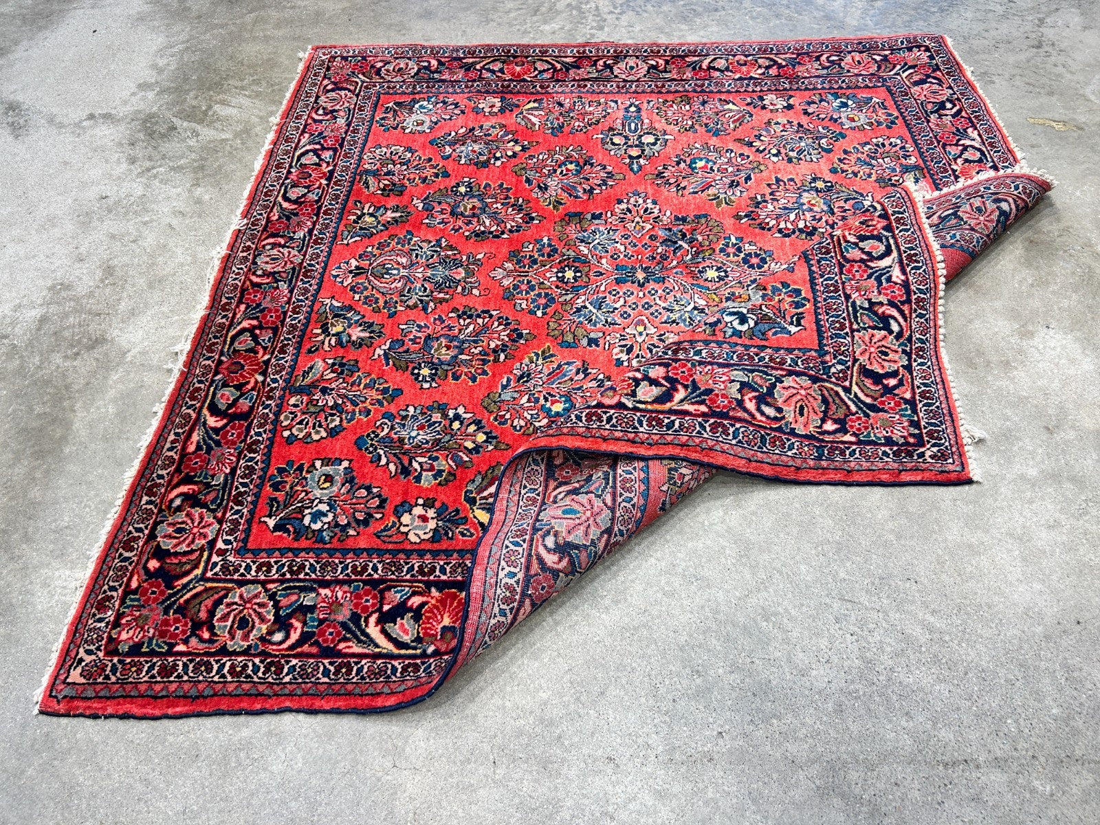 Collector Antique - 4'x4' Hand-Knotted 100% Wool Pile Sarouke Rug