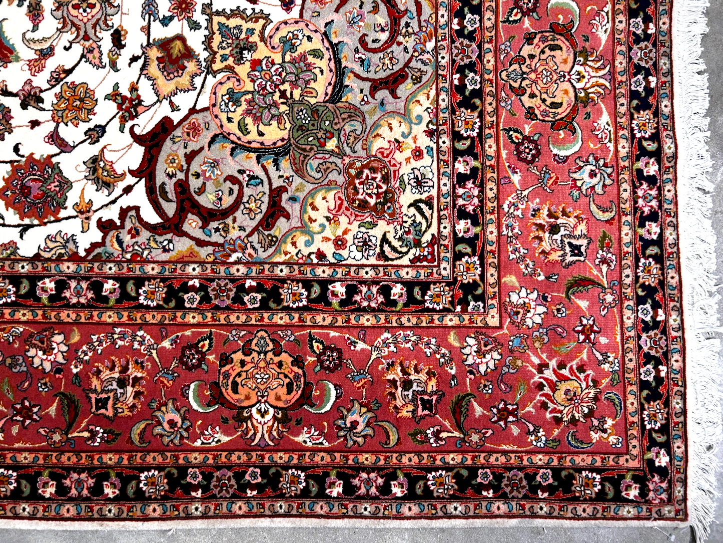 8'3"x11'3" Fine Hand-Knotted Wool & Silk Tabrize Rug