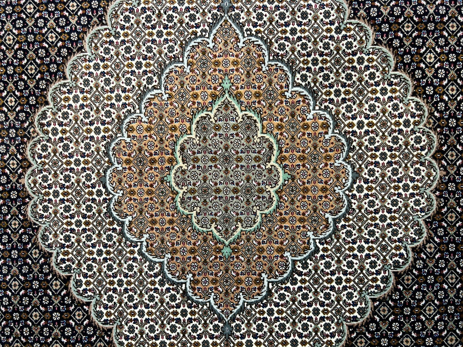 6'8"x10' Fine Hand-Knotted Wool & Silk Oriental Tabrize Rug - Area Carpet