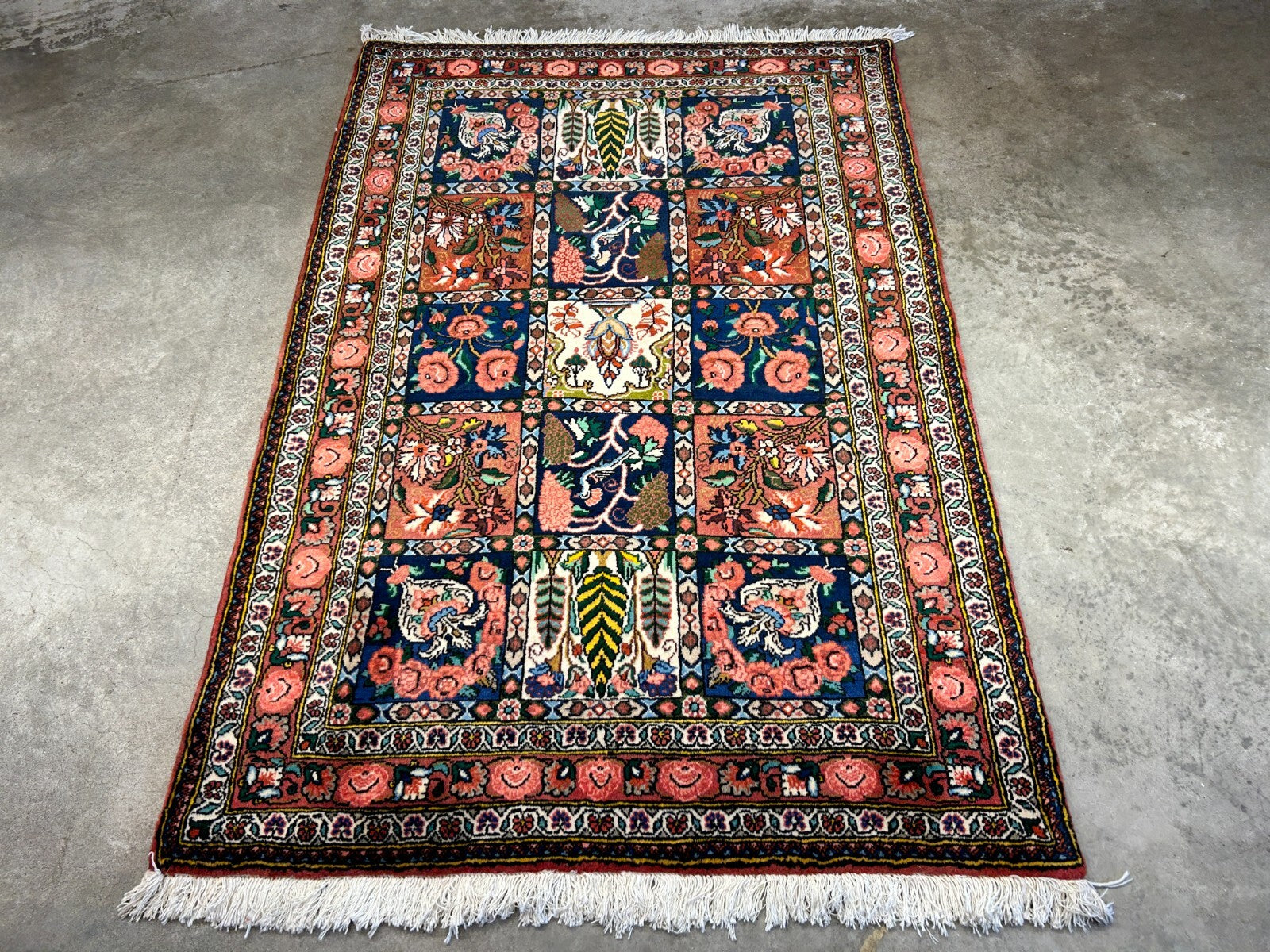 3'5"x5'2" Hand-Knotted 100% Lamb Wool Bakhtiarie Carpet - Area Rug