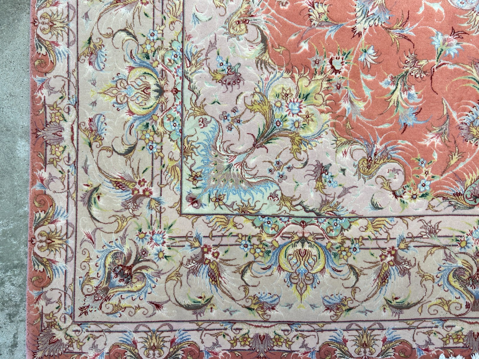 6'7"x9'9" Fine Hand-Knotted Wool & Silk Blend Tabrize Carpet - Area Rug