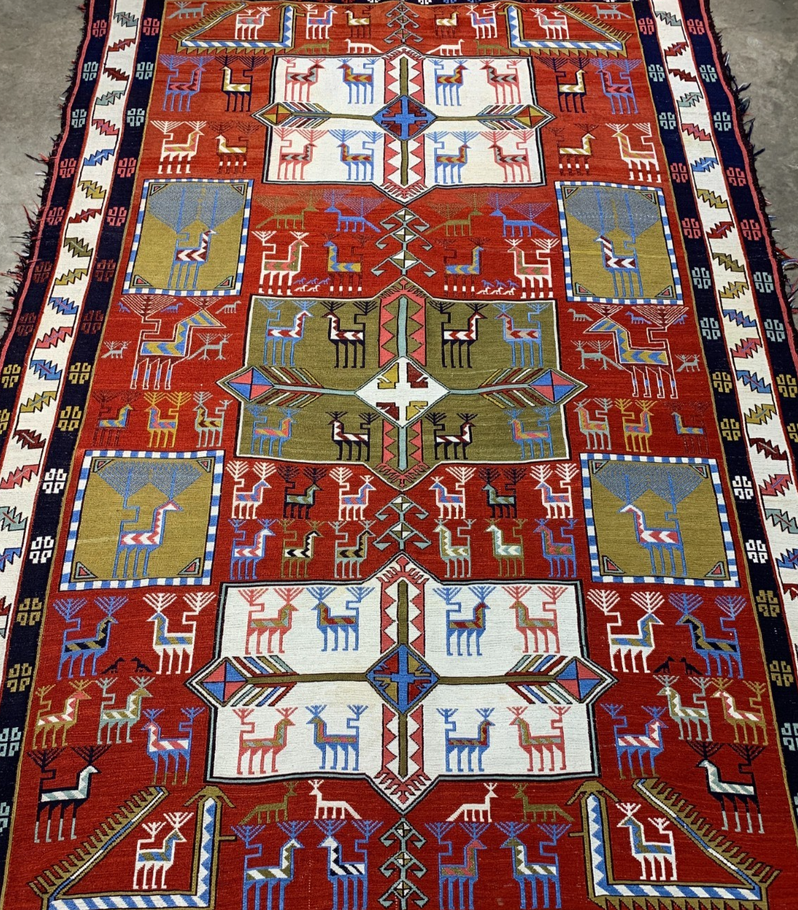 4'4" x 6'7'' Flat Woven 100% Silk Ghashghaeie Area Rug - Carpet