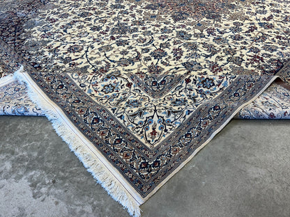 10'3"x14'1" Extra Fine Hand-Knotted Wool & Silk Naine Rug