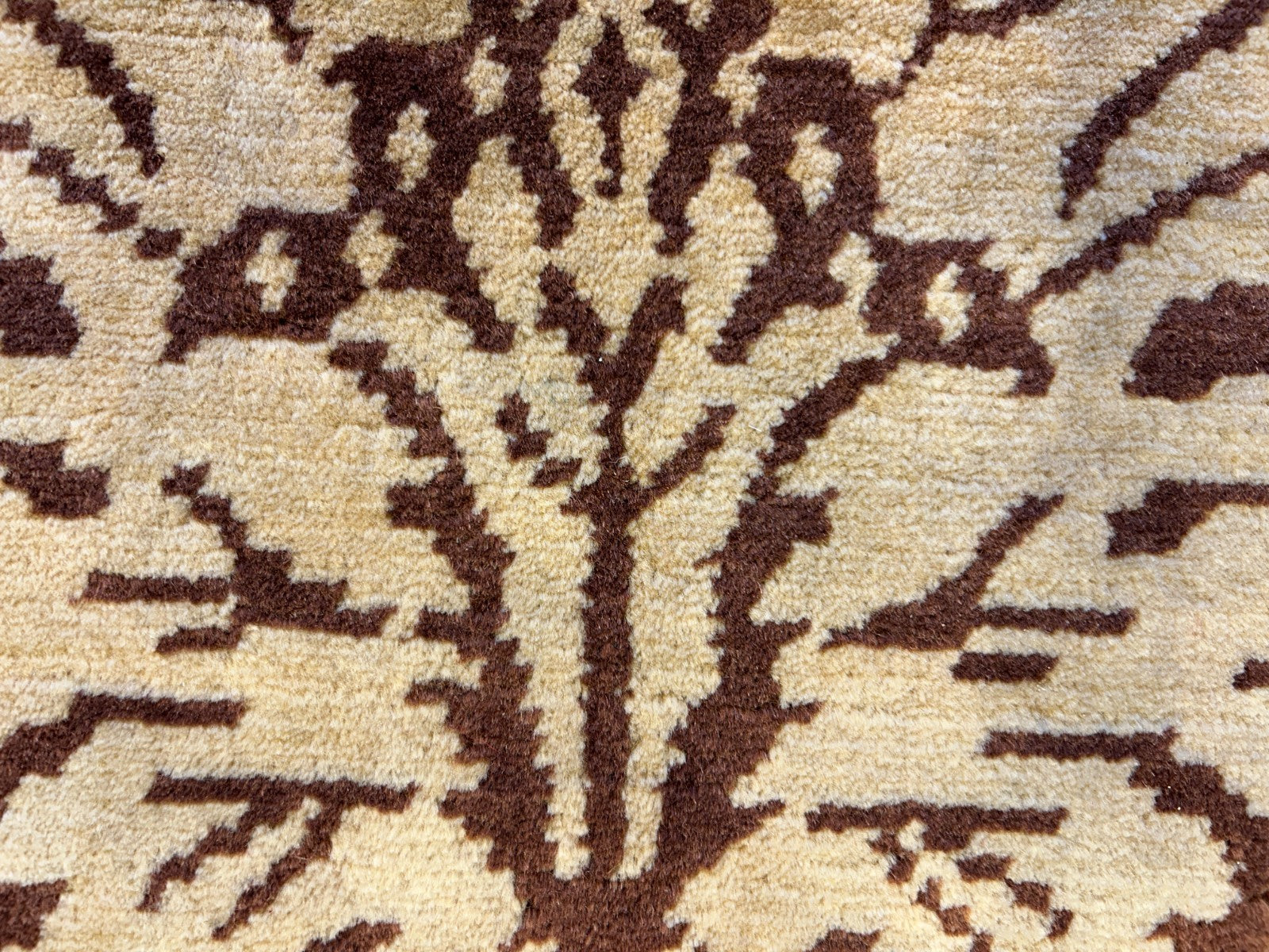 7'11"x9'11" Hand-Knotted 100% Wool Pile Tibetian Area Rug - Carpet