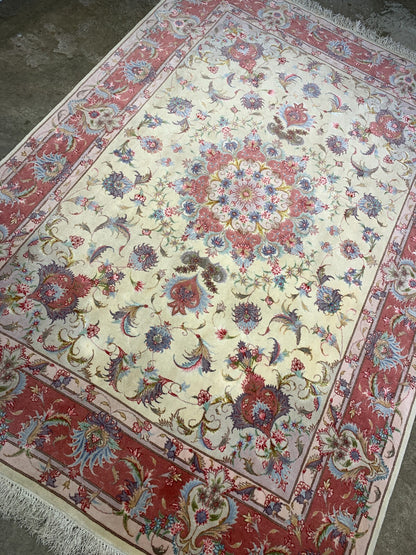 4'11"x7'4" Very Fine Hand-Knotted Wool & Silk Blend Tabrize Carpet - Area Rug