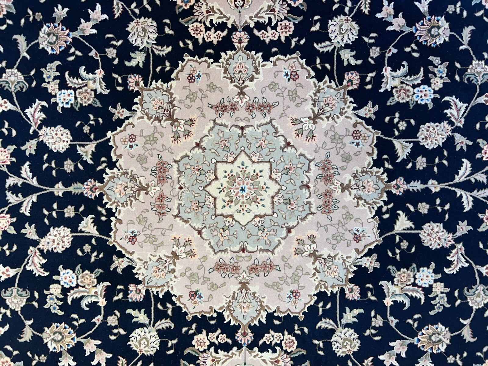 9'x12' Hand-Knotted Wool & Silk Blend Oriental Rug