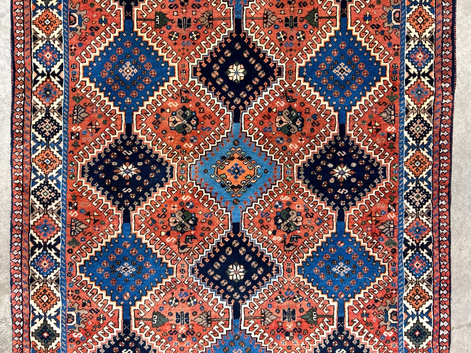 2'4"x4'9" Hand-Knotted 100% Wool Pile Yalamehe Rug