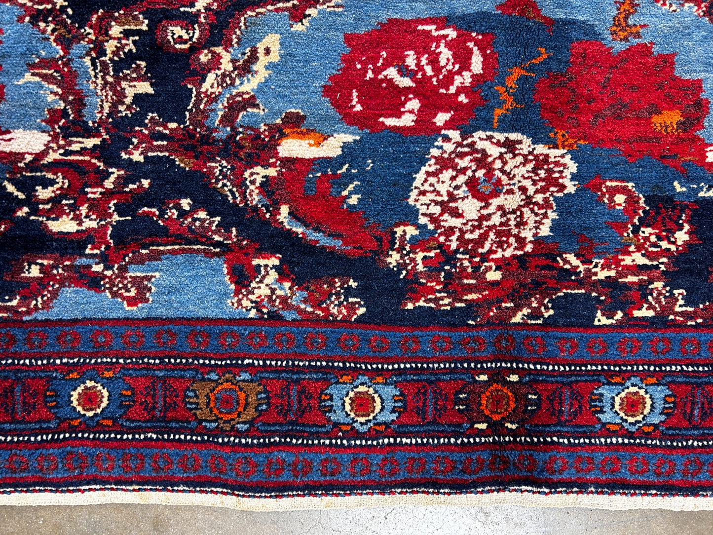 4'9" x 10'0'' Hand-Knotted 100% Lamb Wool Pile Sennehe Area Rug - Carpet