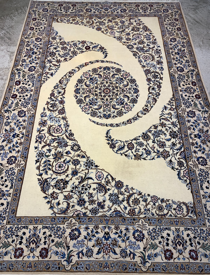 4'4"x6'8" Very Fine Hand-Knotted Wool & Silk Blend Naine Carpet - Area Rug