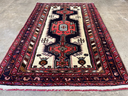 3'4"x4'9" Hand-Knotted 100% Wool Pile Hamadane Rug