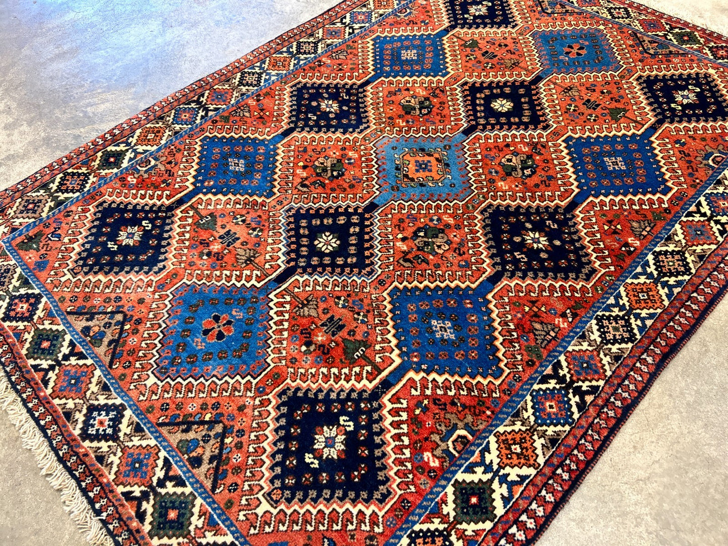 2'4"x4'9" Hand-Knotted 100% Wool Pile Yalamehe Rug