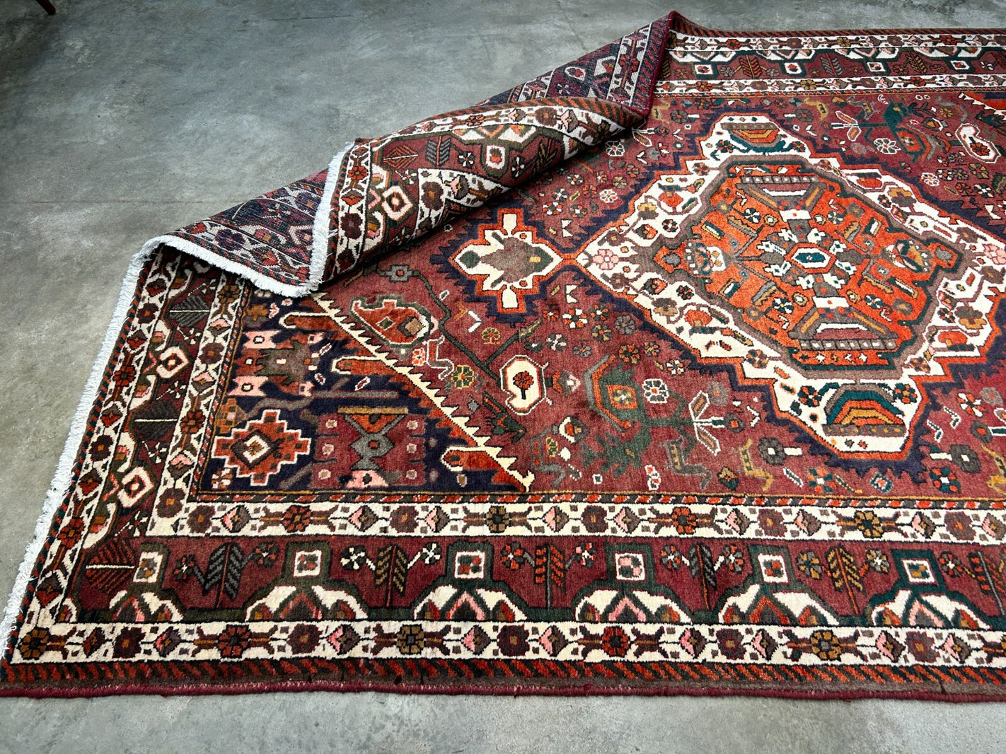6'5"x9'9" Hand-Knotted 100% Wool Pile Bakhtiarie Carpet - Area Rug