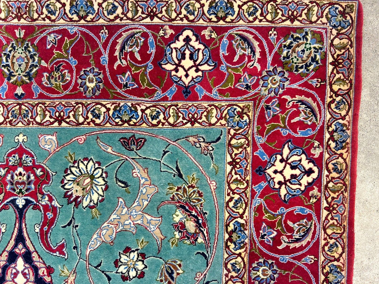 Collector Item-Fine 3'7"x5'9" Antique Hand-Knotted 100% Wool Isfahane Prayer Rug