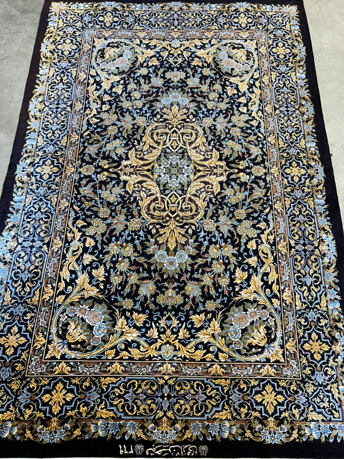 3'4"x5'2" Exquisite Extra-Fine Hand-Knotted 100% Silk Qume Area Rug