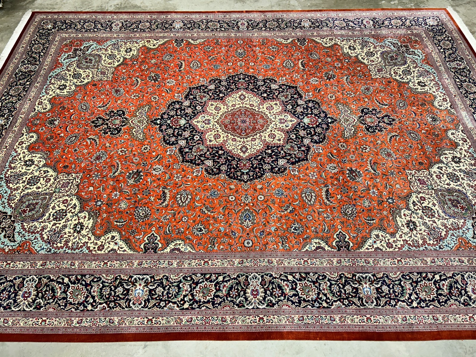 9'10"x13'11" Exquisite Signed Hand-Knotted 100% Silk Qume Rug