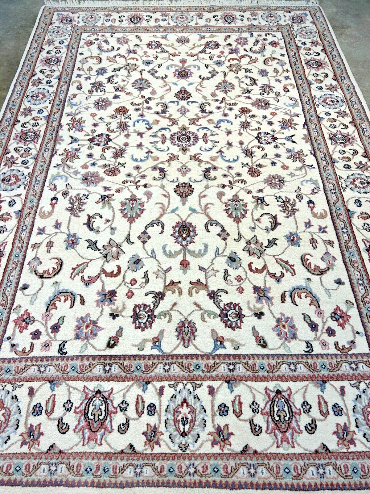 6'x9' Hand-Knotted 100% Wool Carpet - Kashane Design Area Rug
