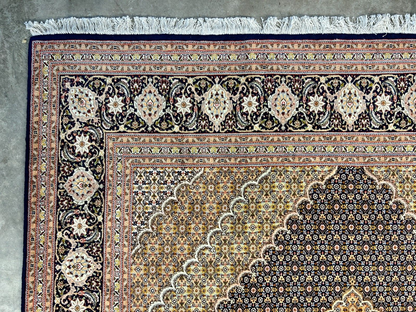 6'7"x9'9" Fine Hand-Knotted Wool & Silk Oriental Tabrize Rug - Area Carpet