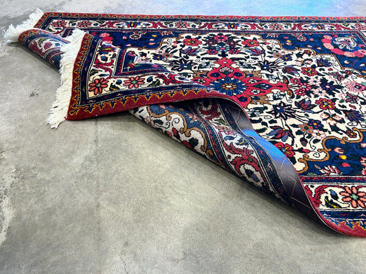 3'5"x5'2'' Hand-Knotted 100% Wool Persiane Bakhtiarie Area Rug