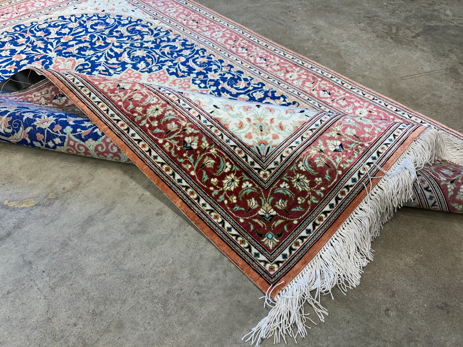 2'8"x4'1" Exquisite Extra-Fine Hand-Knotted 100% Silk Qume Area Rug