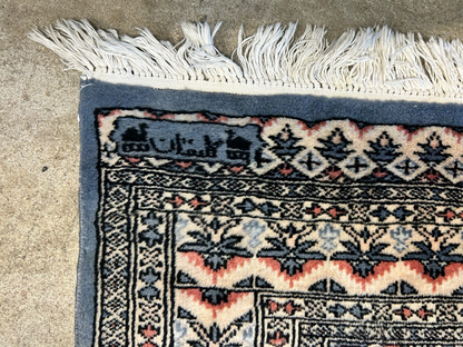 5'3"x7'7" Antique Hand-Knotted Wool Oriental Rug - Area Carpet