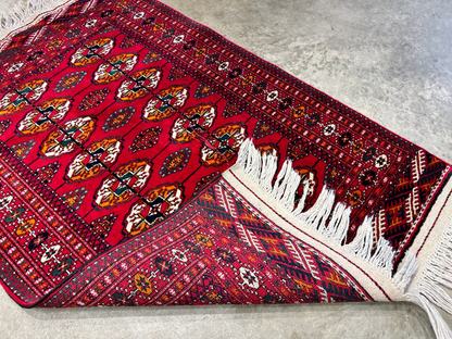 2'8"x3'10" Hand-Knotted 100% Wool Pile Bokhara Rug