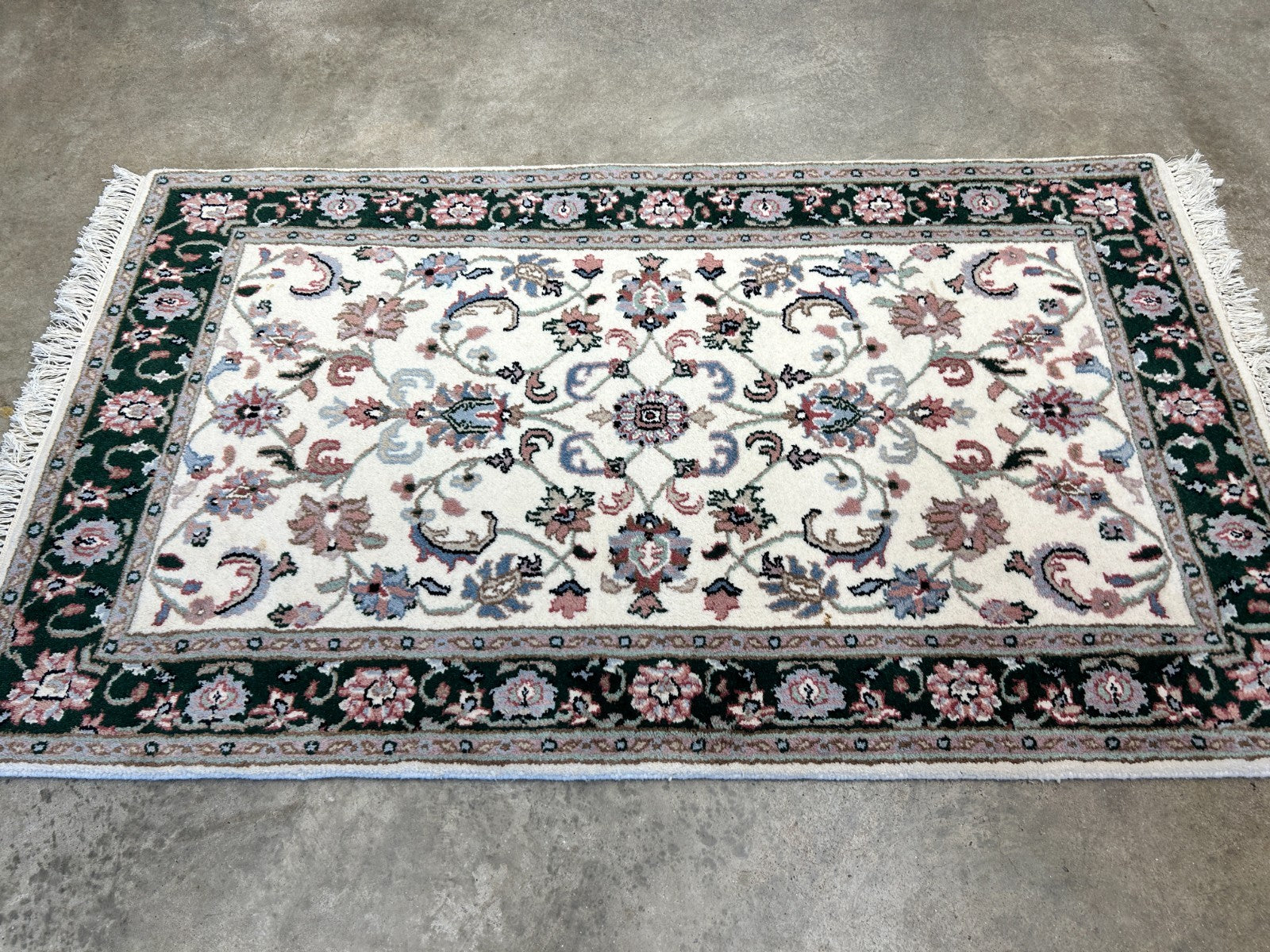 2'1"x5'1" Hand-Knotted 100% Wool Pile All-Over Area Rug