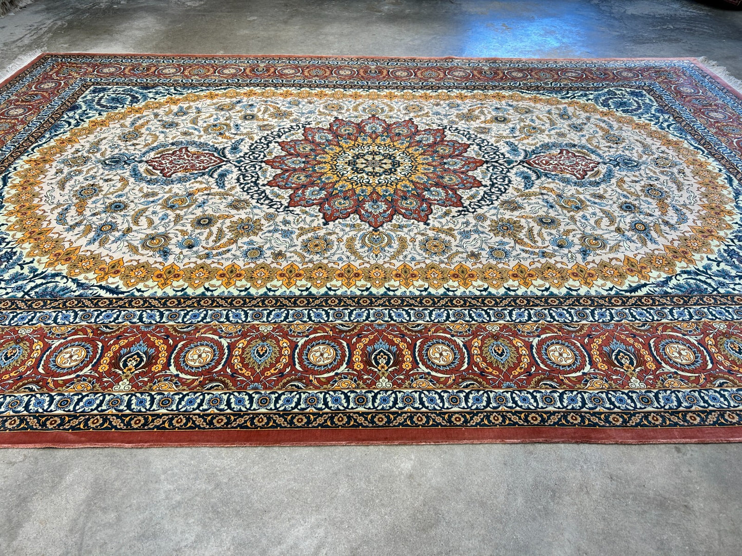 7'3"x10'7" Exquisite Extra-Fine Hand-Knotted 100% Silk Qume Carpet - Area Rug