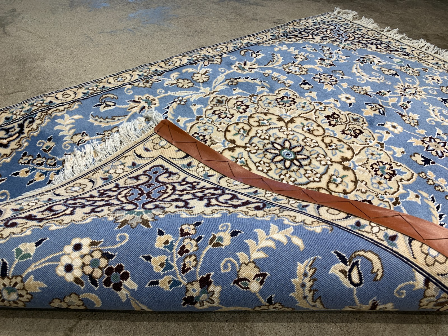 3'0"x4'6" Fine Hand-Knotted Wool & Silk Blend Naine Carpet - Area Rug