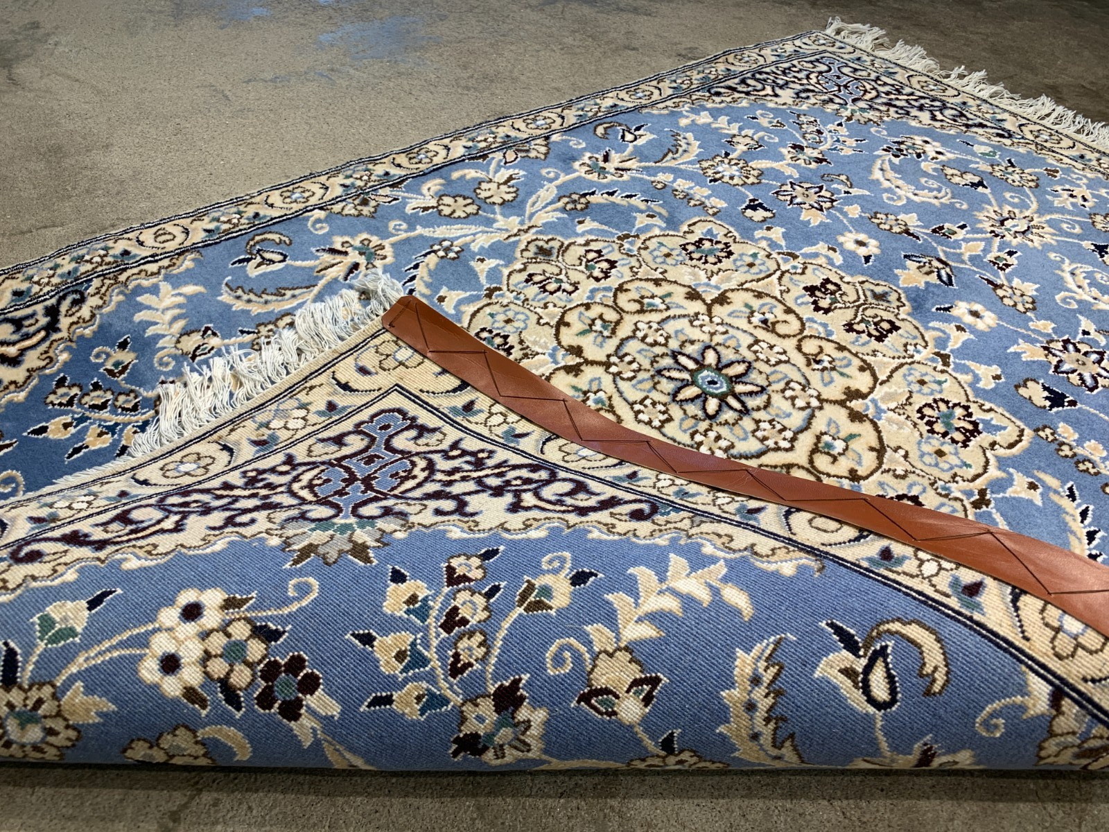 3'0"x4'6" Fine Hand-Knotted Wool & Silk Blend Naine Carpet - Area Rug