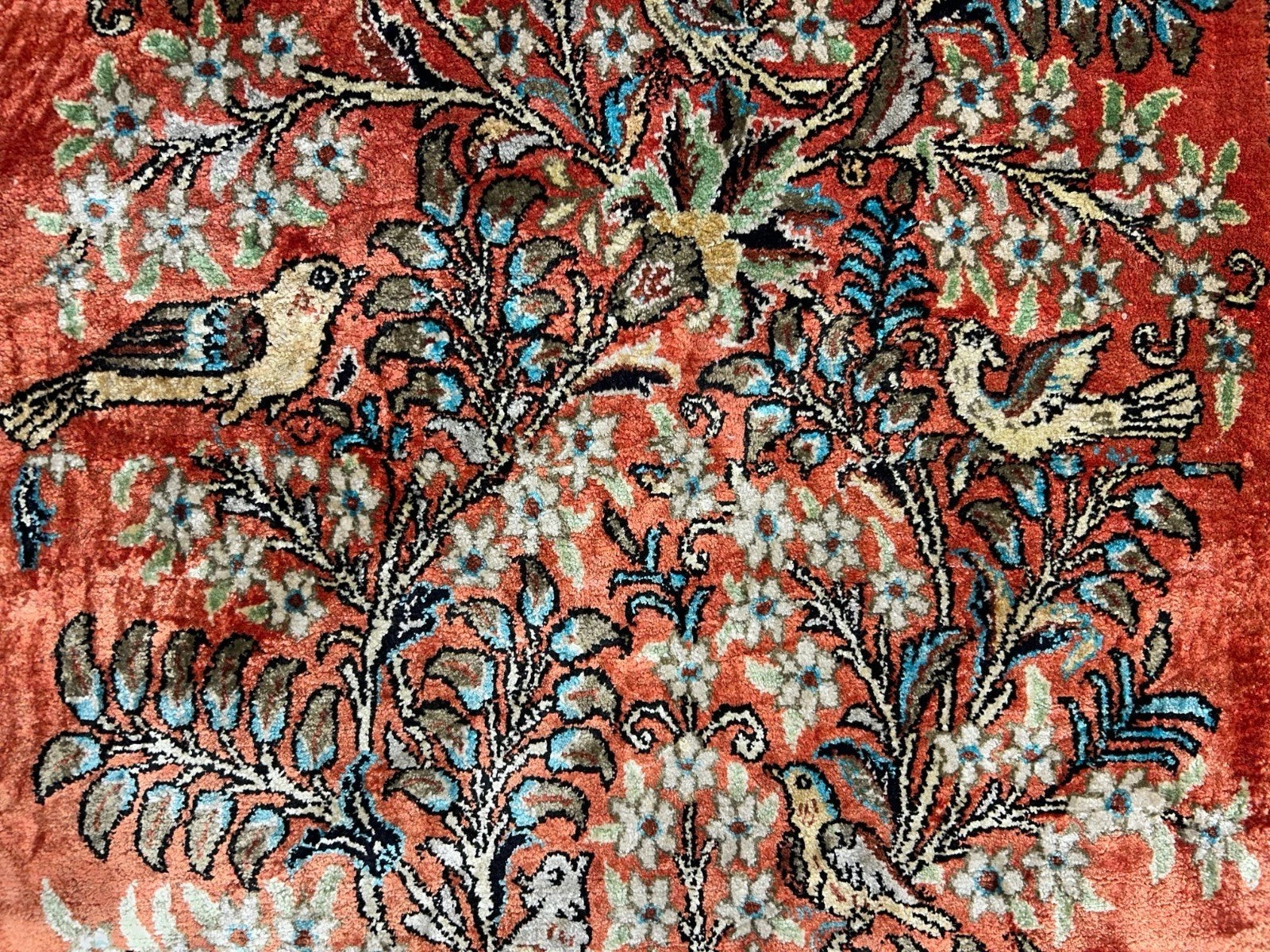 3'3"x5'7" Exquisite Fine Hand-Knotted 100% Silk Tree of Life Area Rug