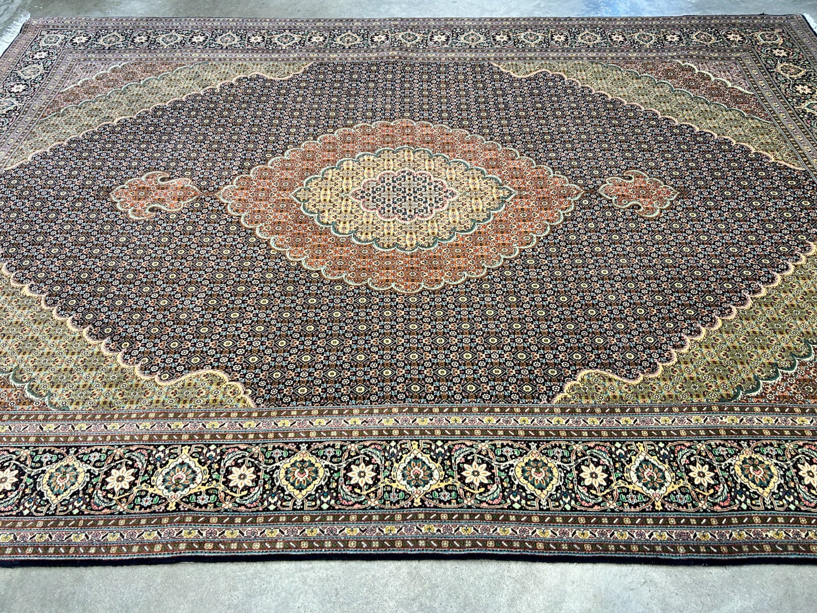 6'7"x9'9" Fine Hand-Knotted Wool & Silk Blend Tabrize Mahi Carpet - Area Rug