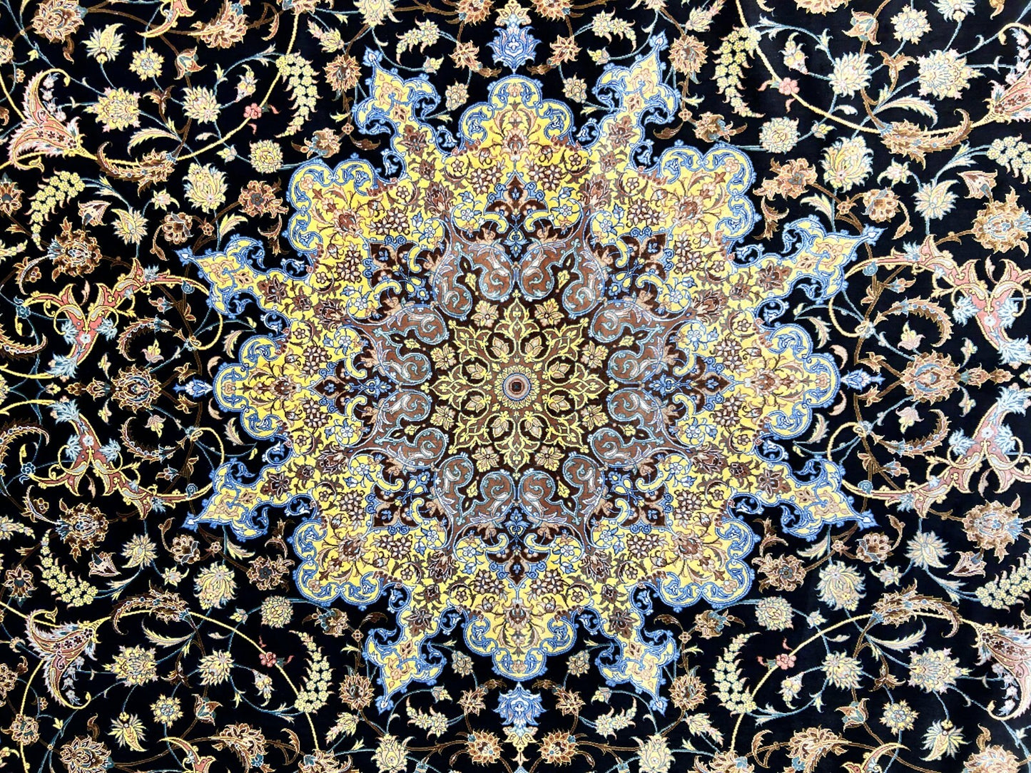 6'6"x10' Exquisite Hand-Knotted 100% Silk Qume Rug