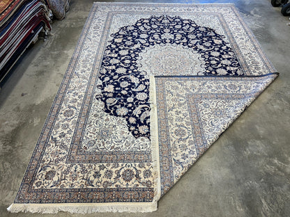 10'4"x14'3" Fine Hand-Knotted Wool & Silk Naine Rug
