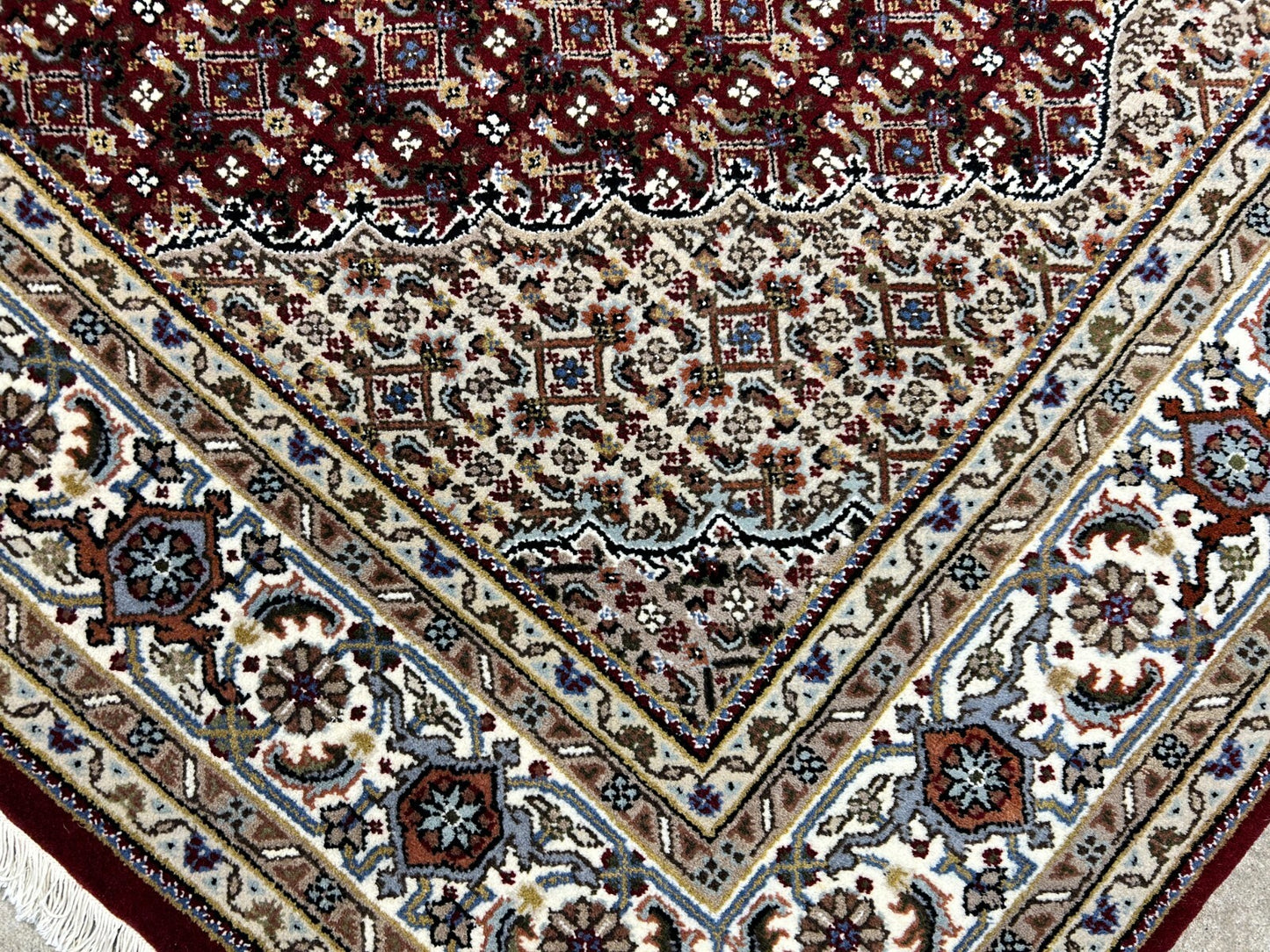 5'8"x7'8" Hand-Knotted 100% Wool Pile Tabrize Design Carpet - Area Rug