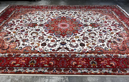 8'4"x11'7'' Very Fine Hand-Knotted Silk & Wool Tabrize Area Rug - Carpet