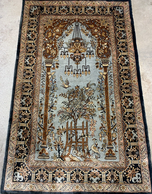 2'7"x4'1" Hand-Knotted 100% Silk Prayer Rug - Area Rug